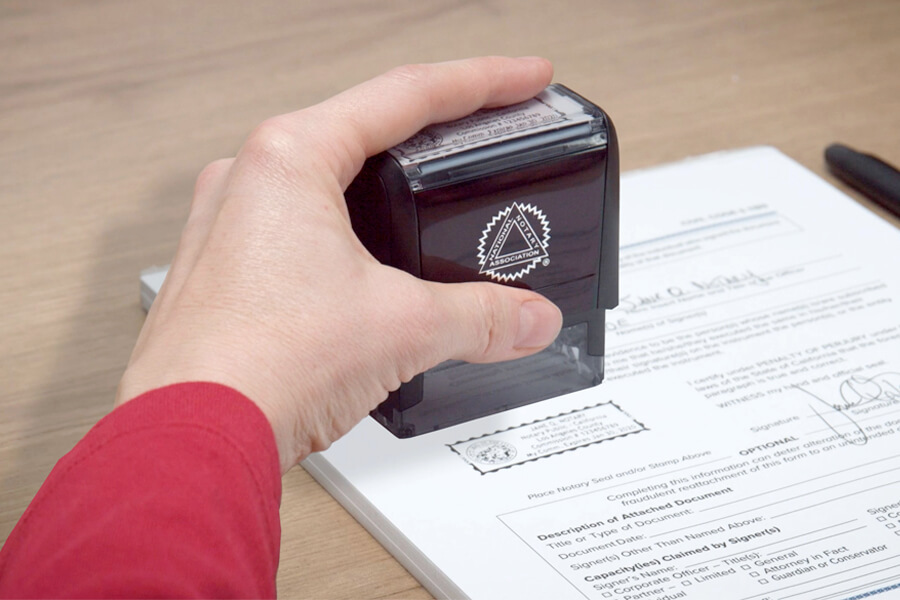 What's the difference between ink stamp and embosser Notary seals?